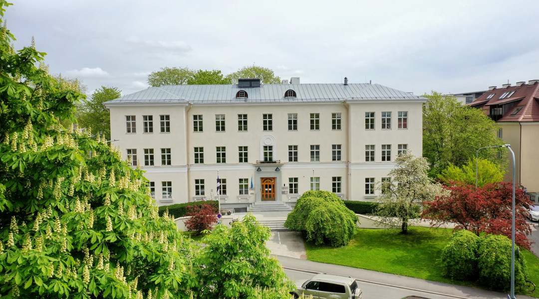 AKI_maja.jpg